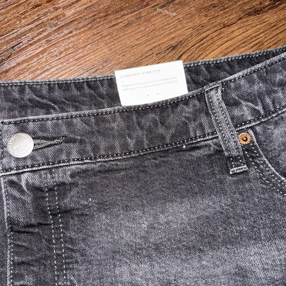 High Rise 90s Black Denim Cutoff Shorts Size 28 by Universal Thread NWT‎